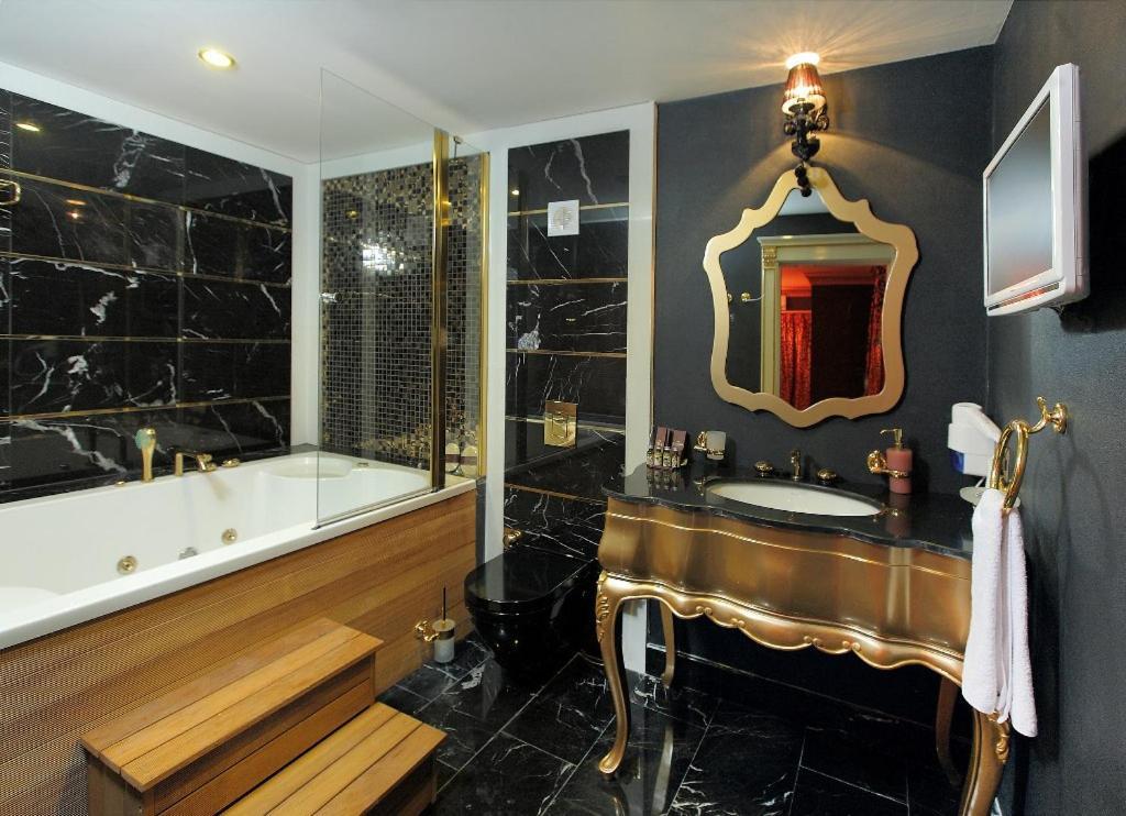 Camelot Boutique Hotel أكيارلار المظهر الخارجي الصورة