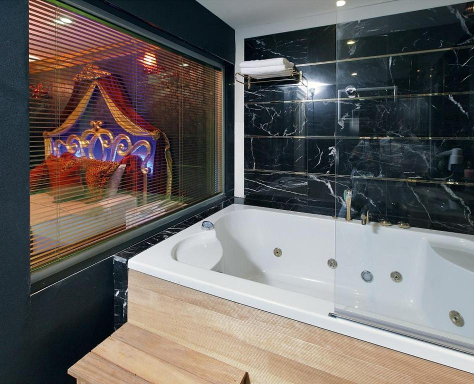 Camelot Boutique Hotel أكيارلار المظهر الخارجي الصورة